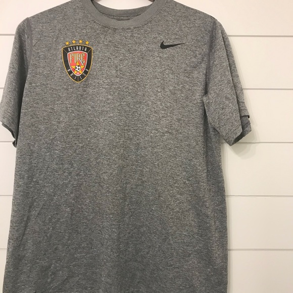 Nike Other - Nike Atlanta United Fire Dry Fit Tee Kids Size XL